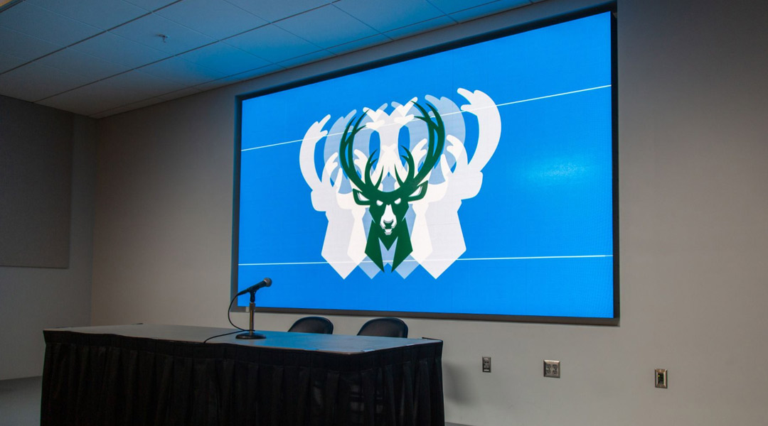 Press Conference Displays Installation Photo